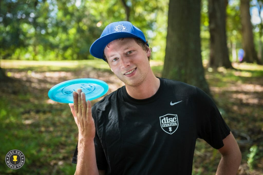 A Casual Sunday On The Course With Simon Lizotte Ultiworld Disc Golf